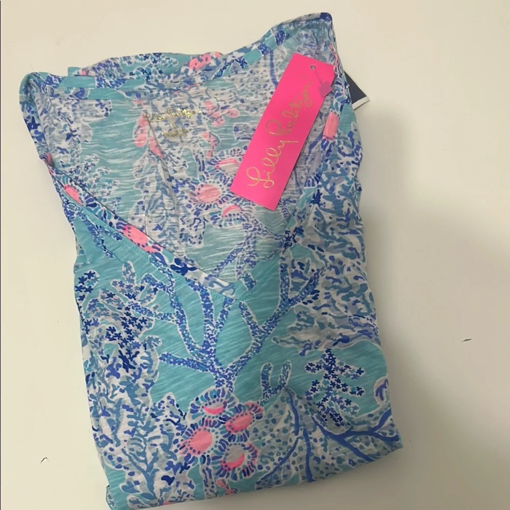 Lilly Pulitzer Vibrant Floral Shirt - Picture 2 of 7